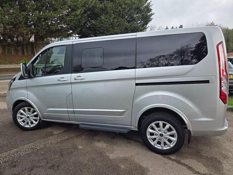 Used Ford Tourneo Titanium 130 HP (95 kW) 2021 Silver MPV