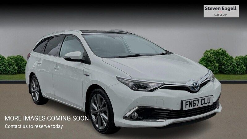 White Used 2017 Toyota Auris Hybrid Estate | £12,995 (Fair price) - Image 1/4
