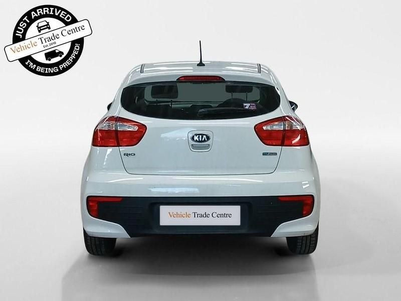 White Used 2015 Kia Rio Hatchback | £4,999 (Fair price) - Image 1/1