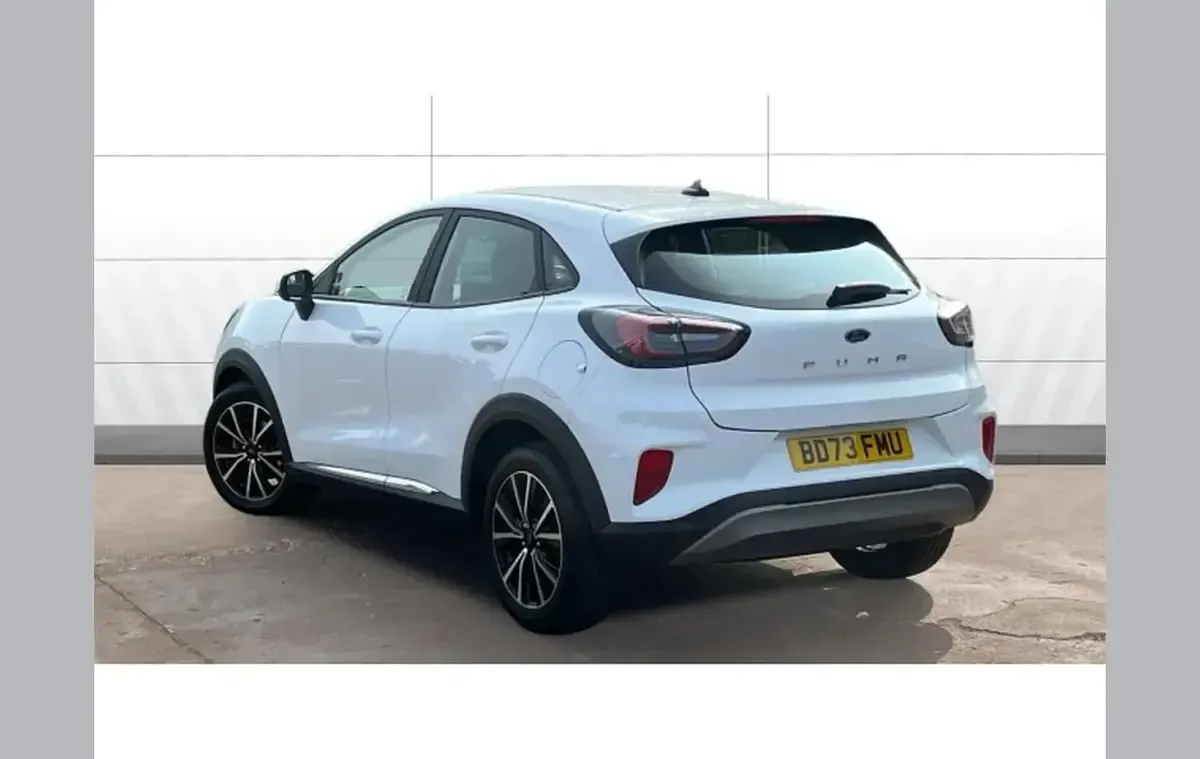 Used Ford Puma Titanium 123 HP (90 kW) 2023 White SUV