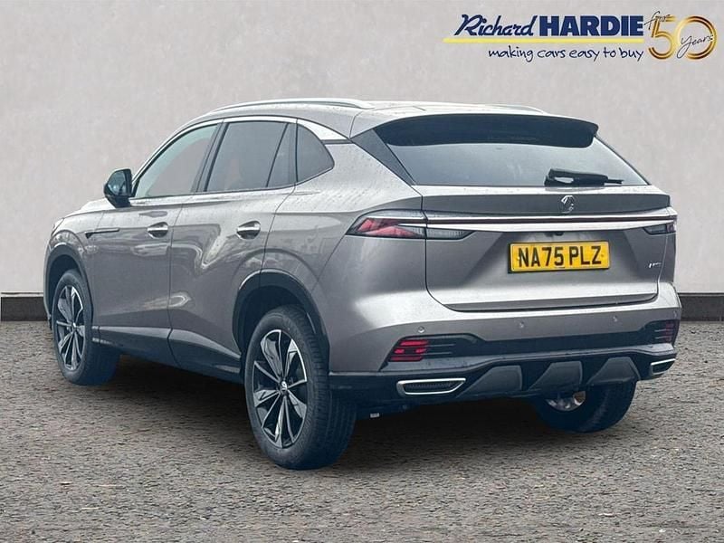 New 2026 MG HS SE SUV | £18,783 (Super price) - Image 1/3