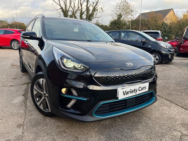 Black Used 2021 Kia e-Niro SUV | £13,890 (Super price) - Image 1/4