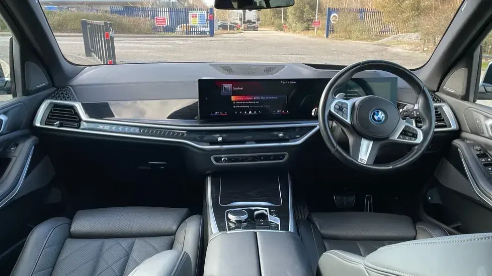 Usado BMW X5 M Sport 489 HP (359 kW) 2023 Cinzento SUV