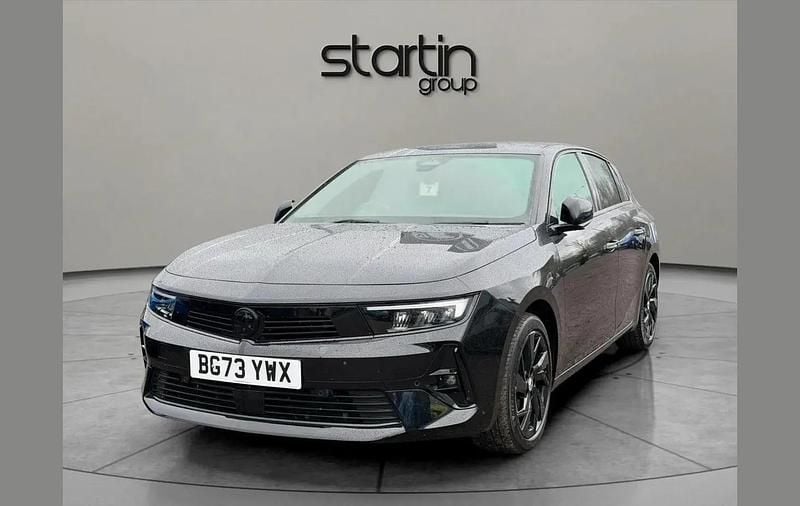 Used Vauxhall Astra S 128 HP (94 kW) 2023 Black Hatchback