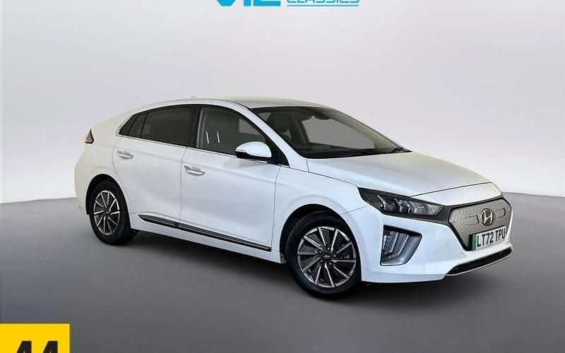 Used Hyundai Ioniq Premium SE 100 kW (136 HP) 2021 White Hatchback