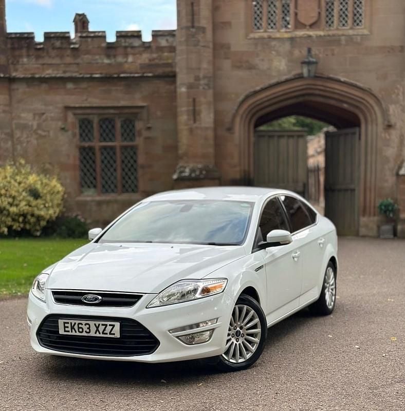 White Used 2013 Ford Mondeo Business Edition Hatchback | £2,700 (Super price) - Image 1/4