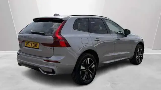 Used Volvo XC60 Plus 247 HP (181 kW) 2025 Silver SUV
