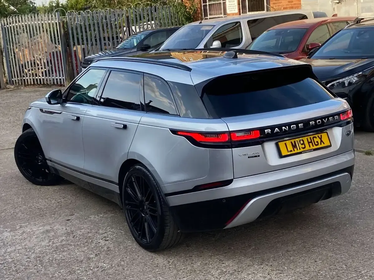 Used Land Rover Range Rover Velar S 275 HP (202 kW) 2019 Silver SUV