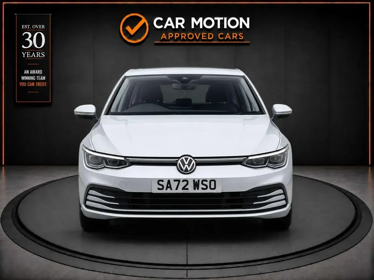 Used VW Golf VIII Style 204 HP (150 kW) 2022 Silver Hatchback