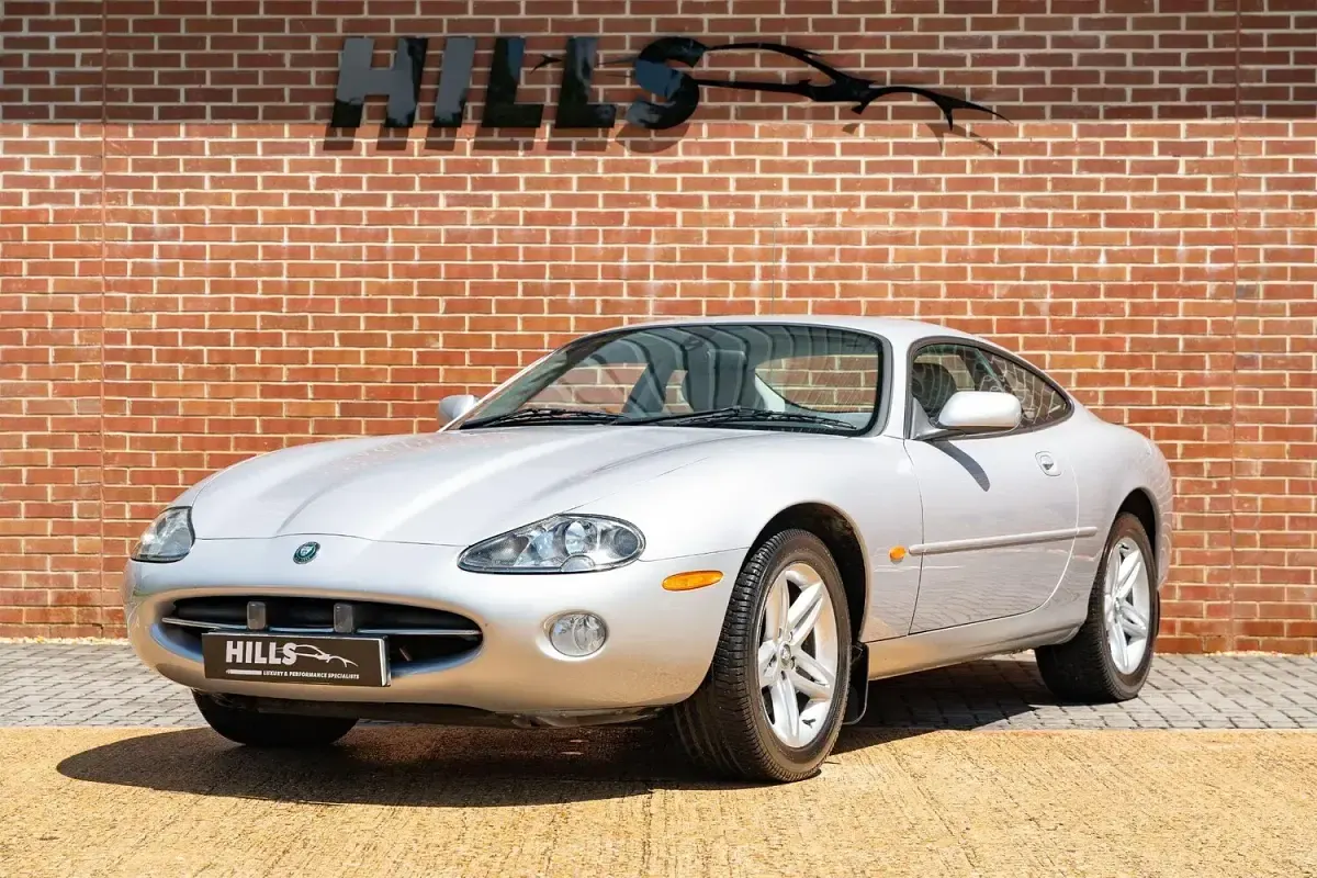 Used Jaguar XK8 2003 Silver Coupe