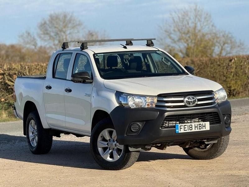 White Used 2018 Toyota HiLux Active Pickup | £13,999 (Super price) - Image 1/4