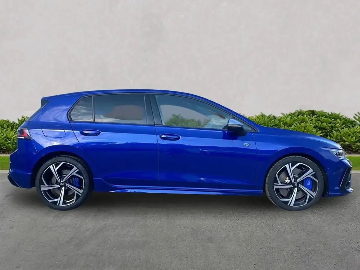 Used VW Golf VIII R 333 HP (244 kW) 2025 Blue Hatchback
