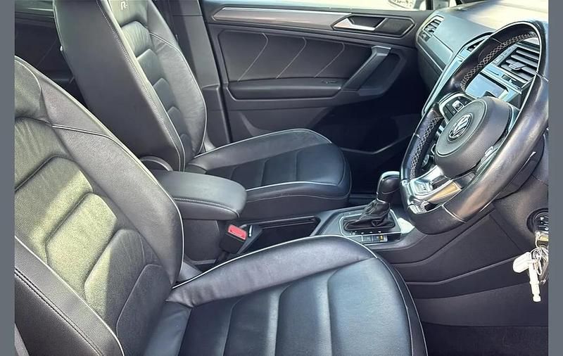 Used VW Tiguan R-line 150 HP (110 kW) 2018 Black SUV