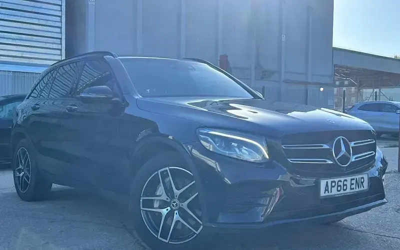 Begagnad Mercedes GLC250 AMG Line Premium 204 HK (150 kW) 2018 Kombi