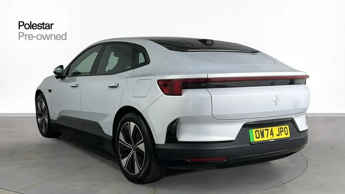 Begagnad Polestar 4 Plus 400 kW (544 HK) 2024 Silver SUV