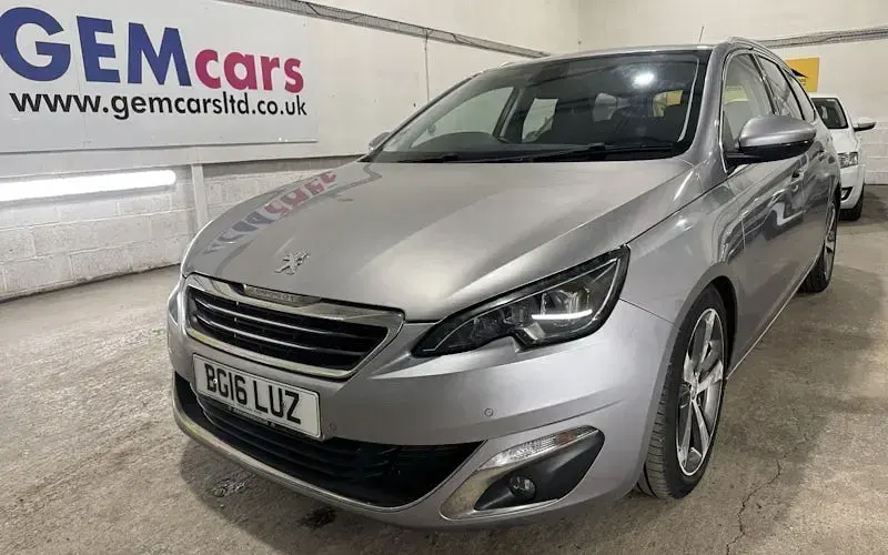 Begagnad Peugeot 308 SW Allure 131 HK (96 kW) 2016 Kombi