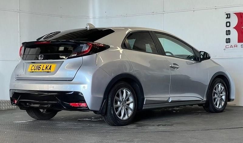 Used Honda Civic SR 120 HP (88 kW) 2016 Silver Hatchback