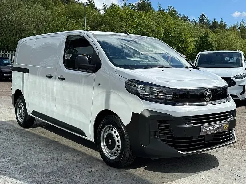 Ny Vauxhall Vivaro 120 HK (88 kW) 2026 Vit Minibuss