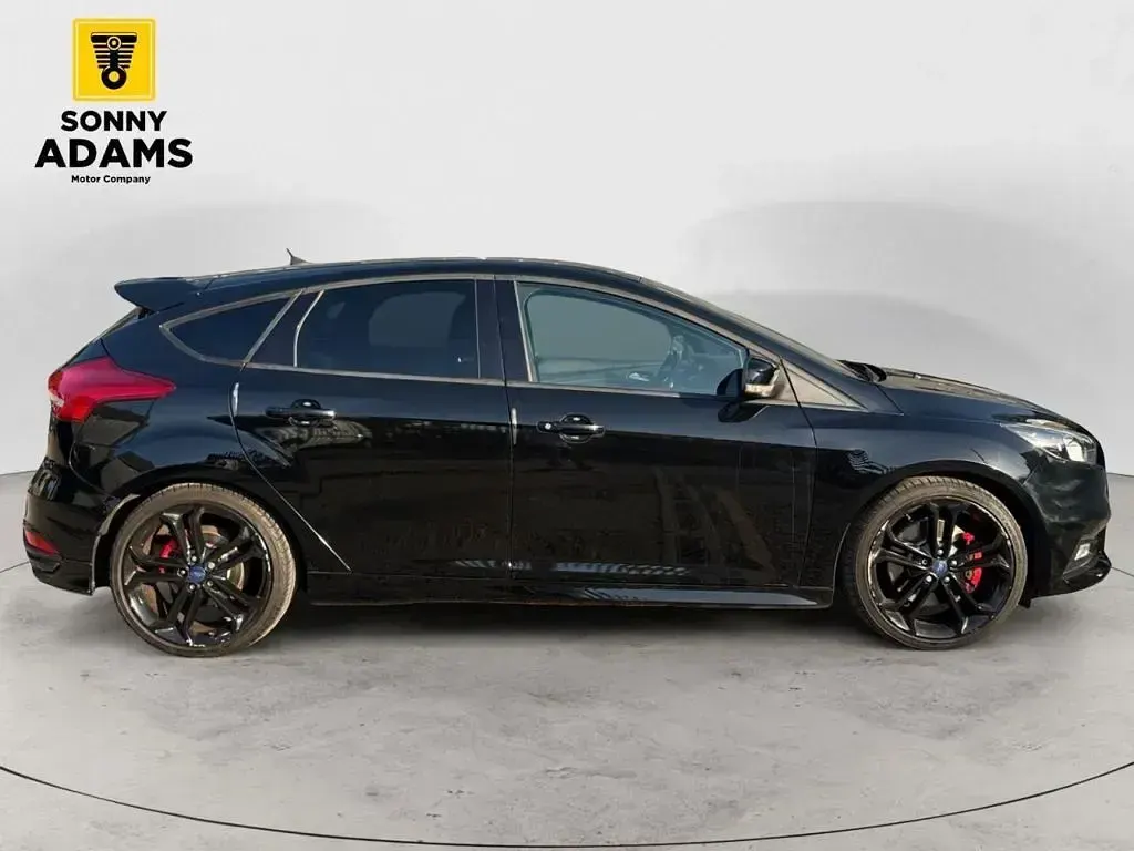 Used Ford Focus ST 185 HP (136 kW) 2018 Black Hatchback