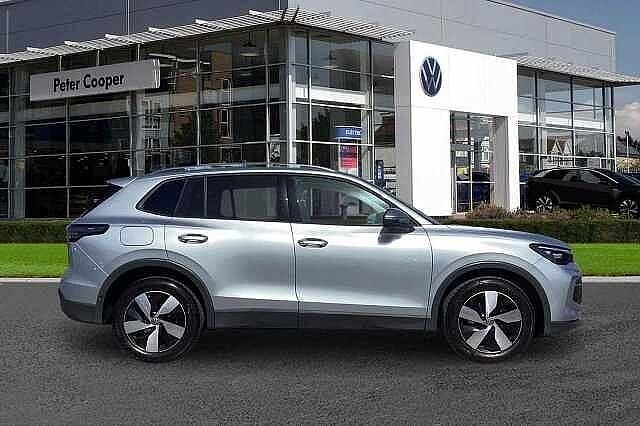Used VW Tiguan Match 150 HP (110 kW) 2025 Silver SUV