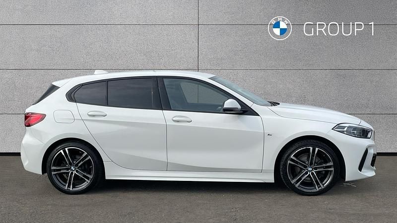 Used BMW 118 M Sport 136 HP (100 kW) 2022 White Hatchback