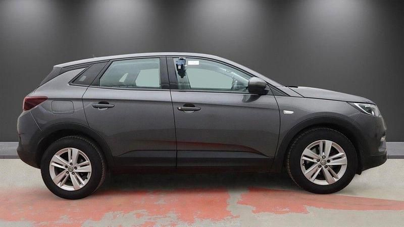 Second-hand Vauxhall Grandland X S 130 CP (95 kW) 2019 Gri SUV