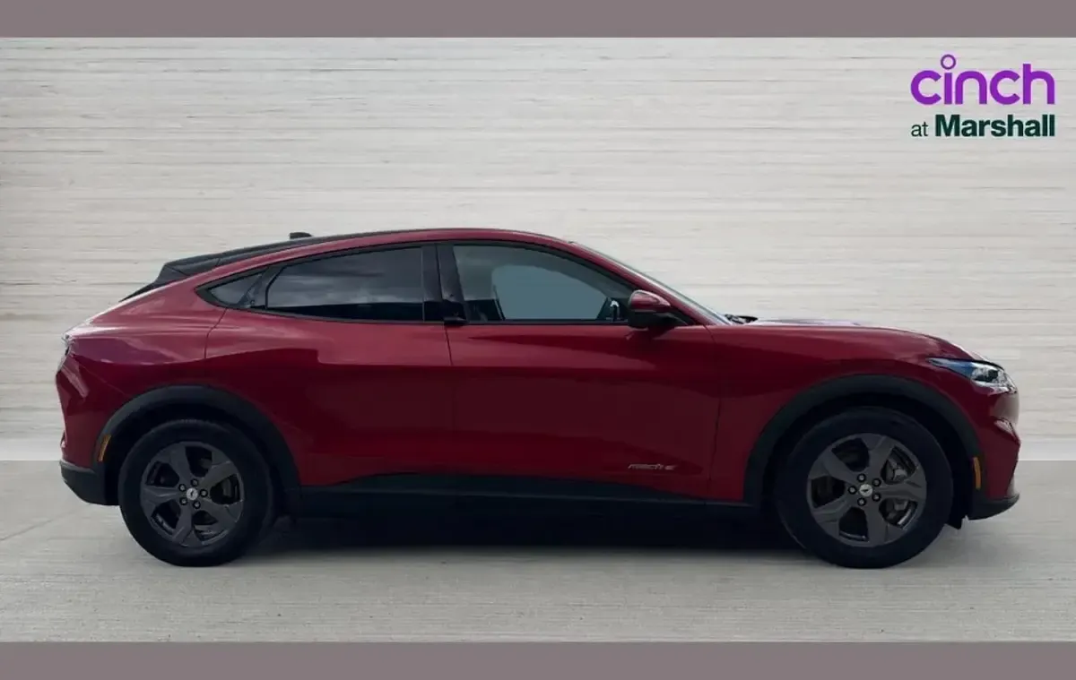 Używany Ford Mustang Mach-E Standard Range 197 kW (269 KM) 2023 Czerwony SUV