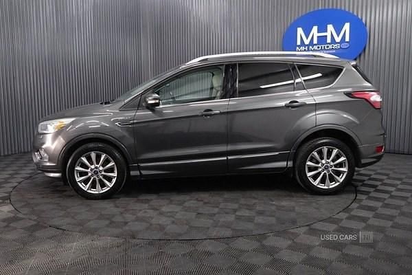 Used Ford Kuga Vignale 150 HP (110 kW) 2017 Grey SUV