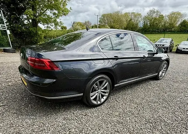 Used VW Passat GT 150 HP (110 kW) 2019 Grey Sedan