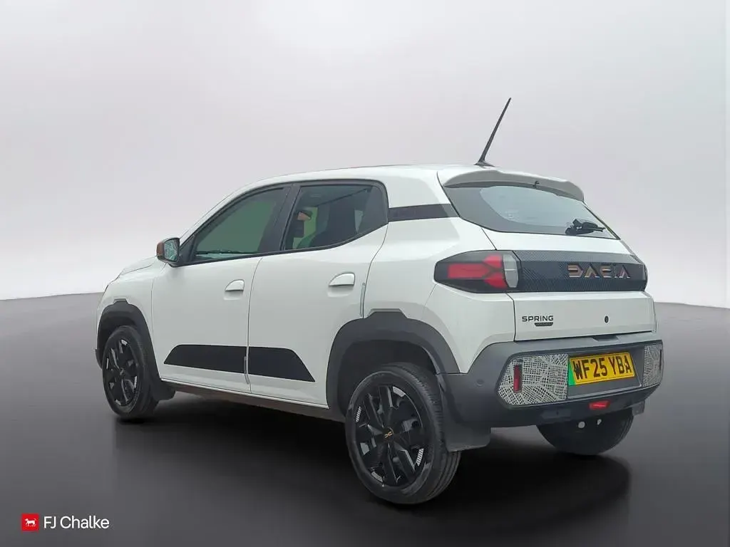 Used Dacia Spring Extreme 27 kW (37 HP) 2025 Hatchback
