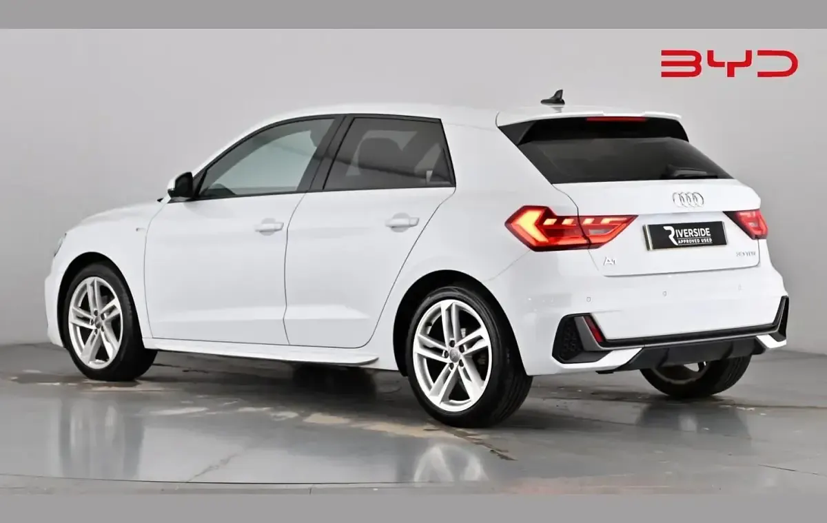 Used Audi A1 S-Line 113 HP (83 kW) 2020 White SUV