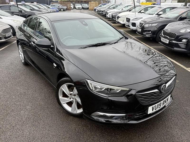 Used Vauxhall Insignia SRi 165 HP (121 kW) 2019 Black Hatchback