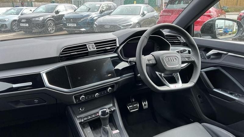 New Audi Q3 Black Edition 150 HP (110 kW) 2025 Black SUV