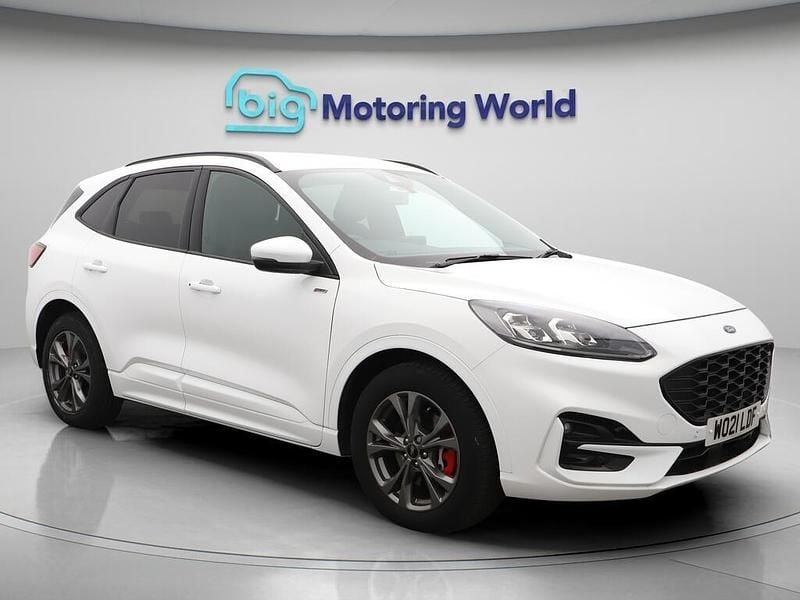White Used 2021 Ford Kuga ST-Line SUV | £17,900 (Good price) - Image 1/4
