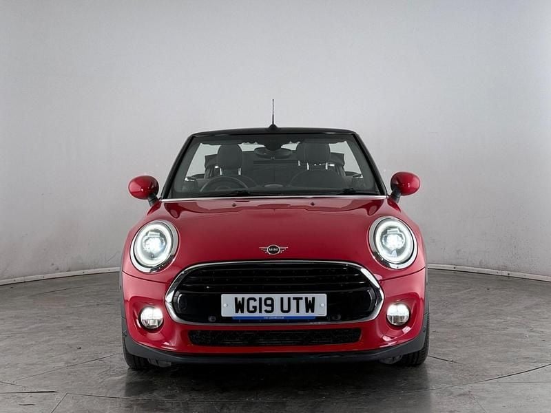 Used Mini Cooper Cabriolet Classic 136 HP (100 kW) 2019 Red Cabriolet