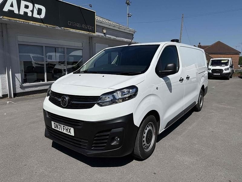White Used 2021 Vauxhall Vivaro S Van | £11,999 (Fair price) - Image 1/4