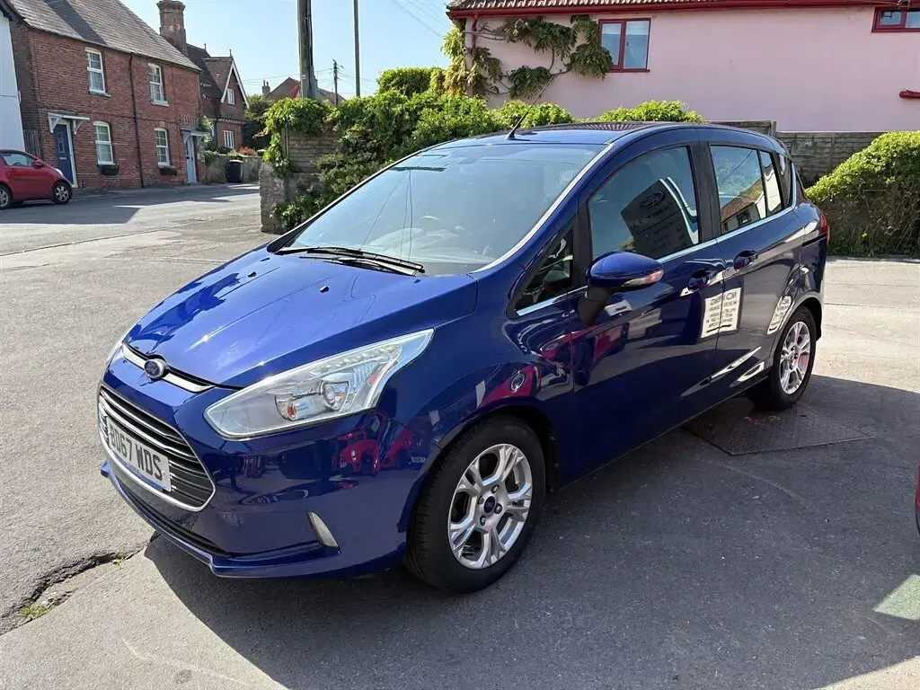 Used Ford B-MAX Zetec 2018 Blue MPV
