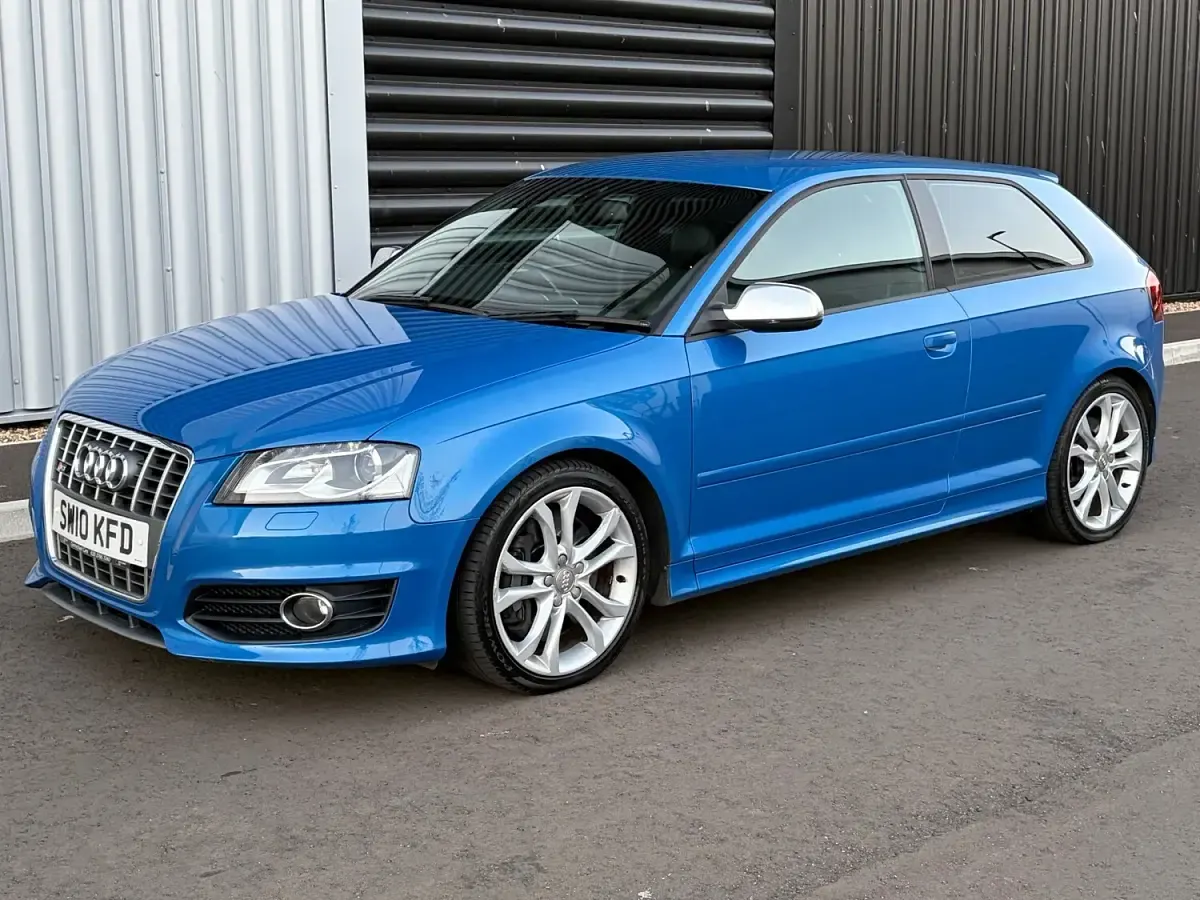 Used Audi A3 200 HP (147 kW) 2010 Blue Hatchback