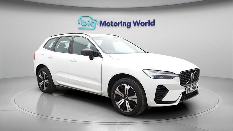 Used Volvo XC60 Plus 350 HP (257 kW) 2022 White SUV