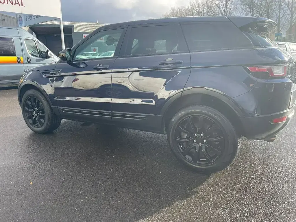 Used Land Rover Range Rover evoque SE 240 HP (176 kW) 2016 Blue SUV