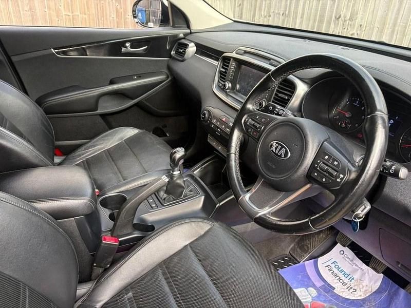 Used Kia Sorento 200 HP (147 kW) 2015 White SUV