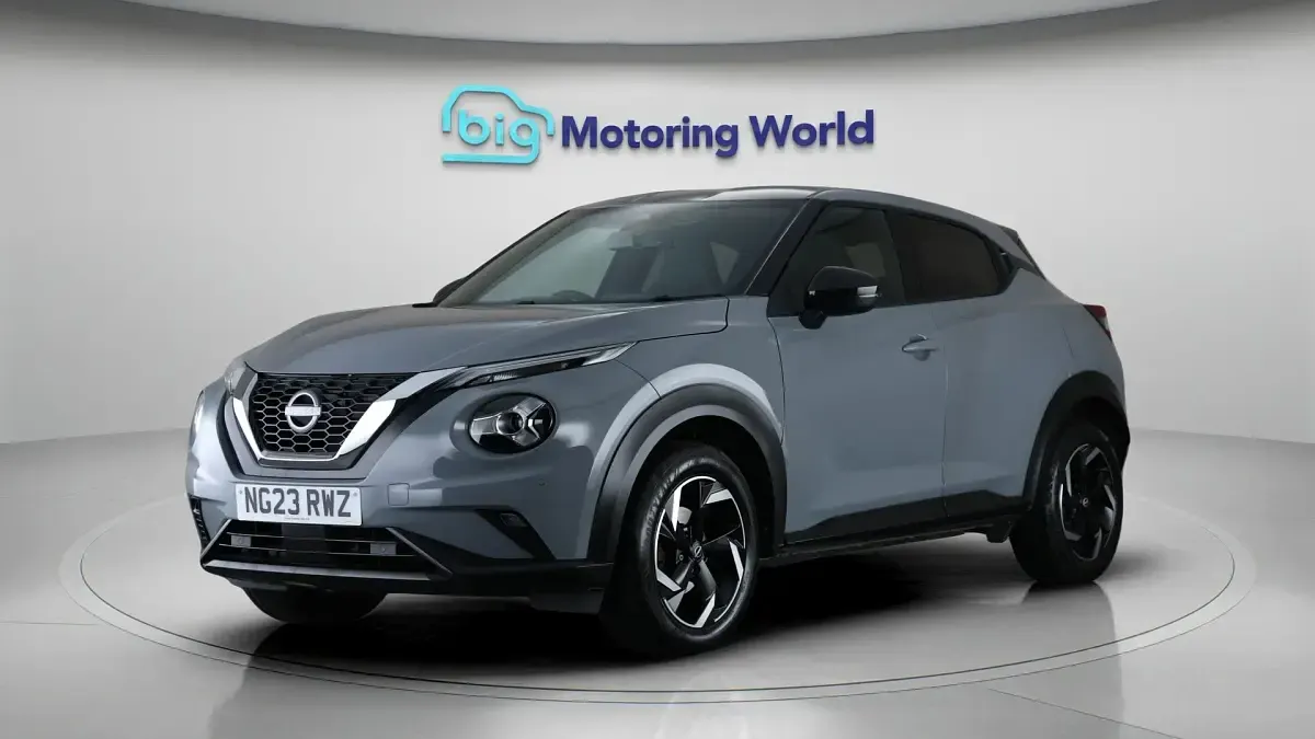 Used Nissan Juke N-Connecta 114 HP (83 kW) 2023 Grey SUV