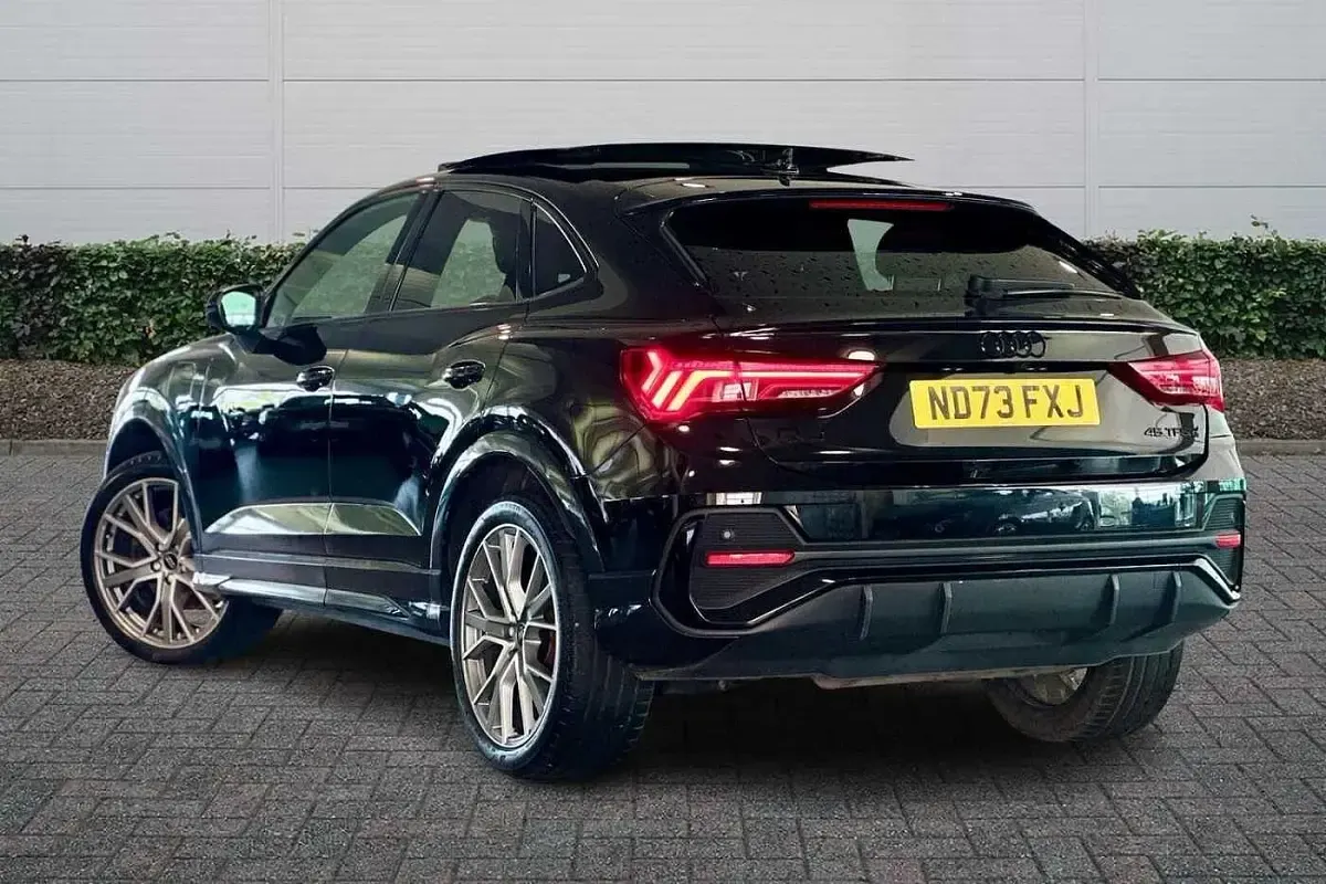 Used Audi Q3 Advanced 245 HP (180 kW) 2023 Black SUV