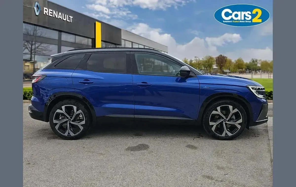 Used Renault Austral Iconic Esprit Alpine 200 HP (147 kW) 2025 Blue/black  SUV