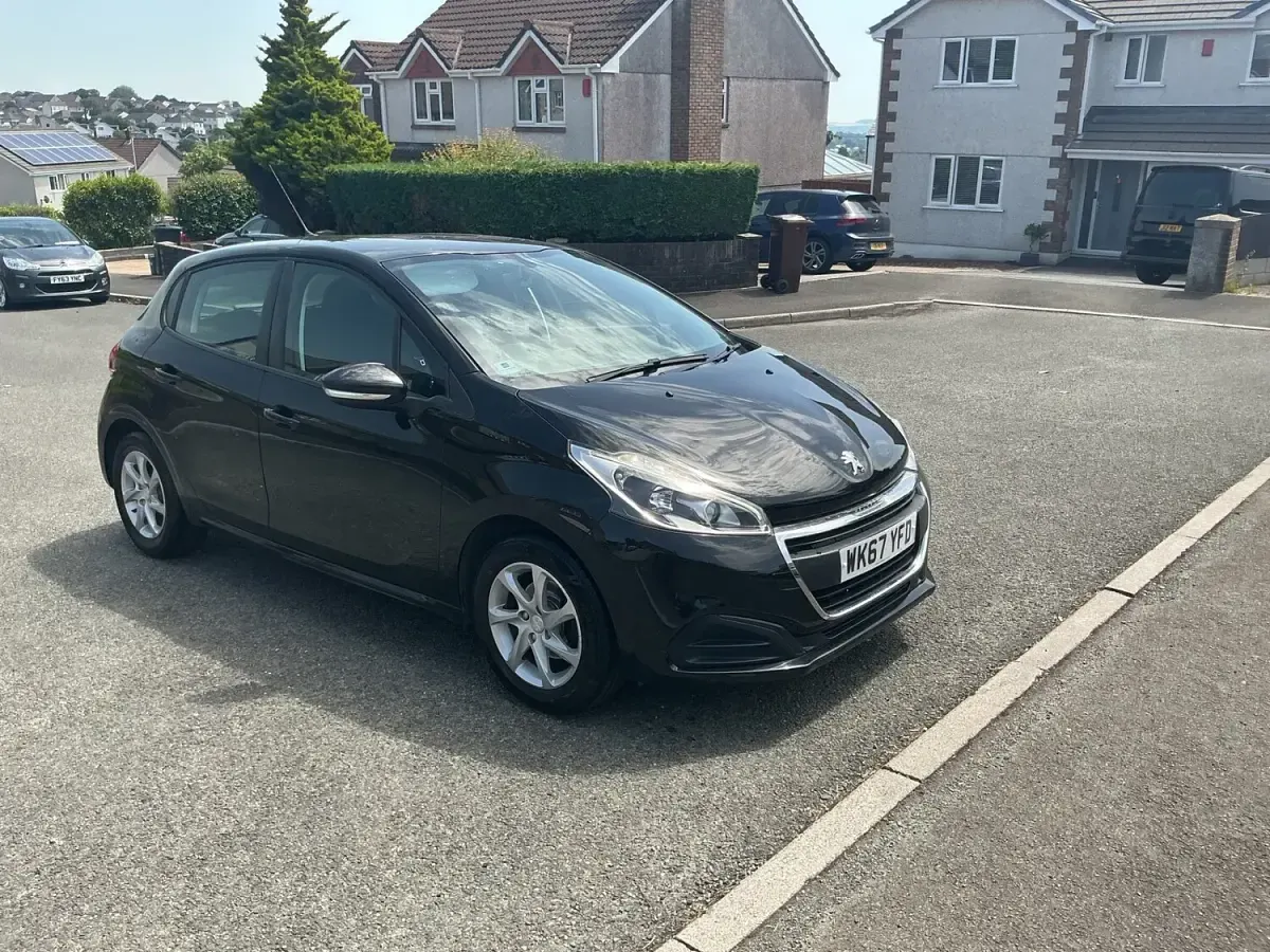 Used Peugeot 208 Active 2017 Black Hatchback