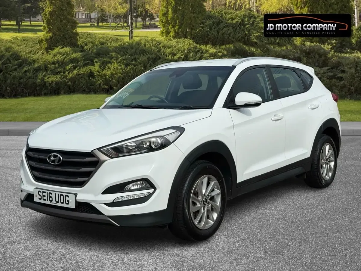Used Hyundai Tucson SE 116 HP (85 kW) 2016 White SUV