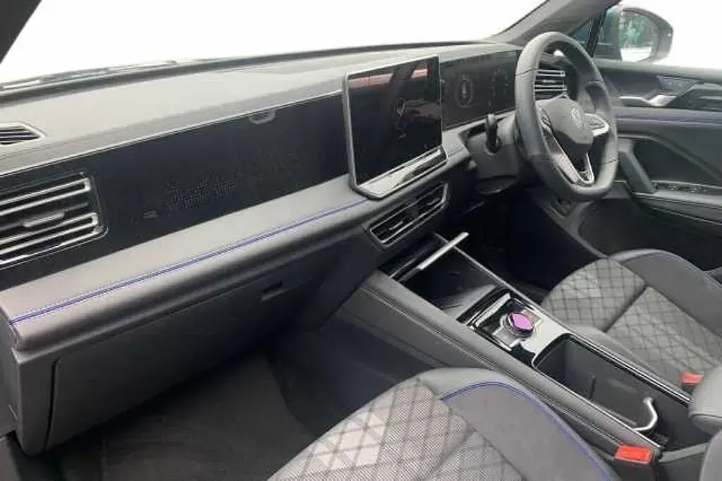 Used VW Tiguan R-line 272 HP (200 kW) 2025 Blue SUV