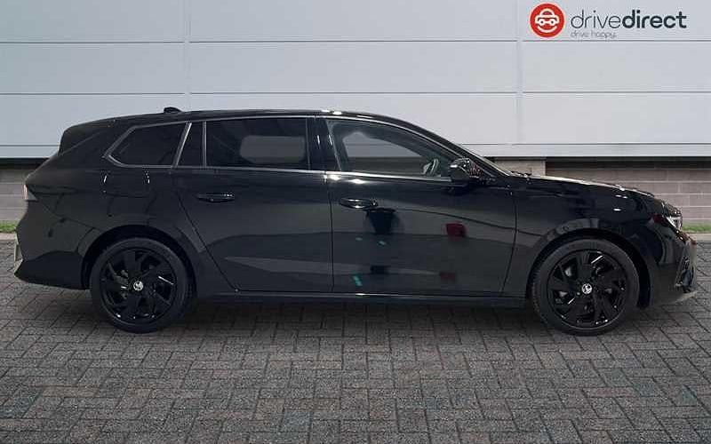 Used Vauxhall Astra S 131 HP (96 kW) 2024 Black Estate