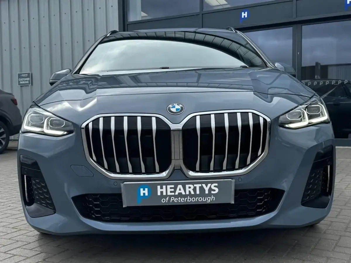 Używany BMW 220 M Sport 156 KM (114 kW) 2022 Szary Hatchback
