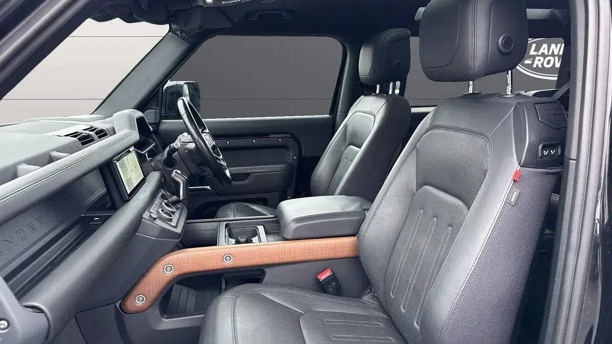 Used Land Rover Defender 400 HP (294 kW) 2021 Black SUV